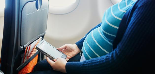 femme enceinte voyage en avion